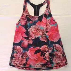 Sculpt tank with floral pattern